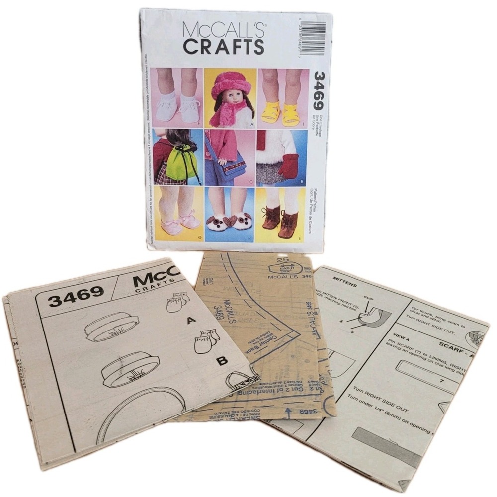 McCall's Uncut Sewing Pattern 3469 Mittens Bag Shoes Hat Purse 18" American Doll